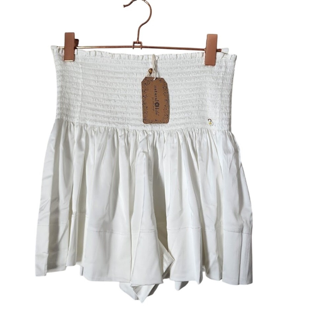 NATURAL LIFE Smocked High Waist Ruffle Shorts Flowy Boho White S Soft Girl NWT